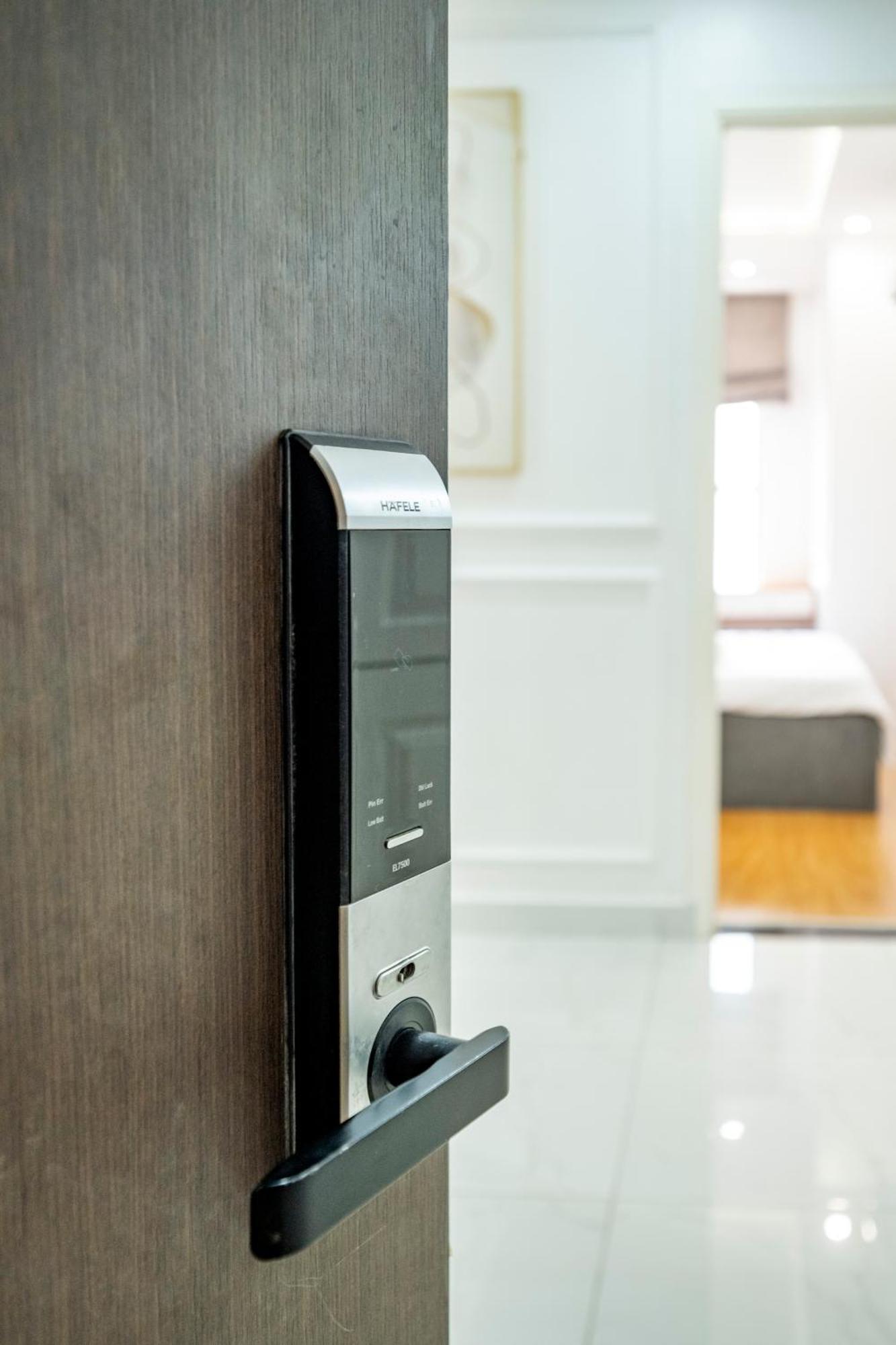 Sunrise City View Apartment , Near Lotte Mart 호치민 외부 사진